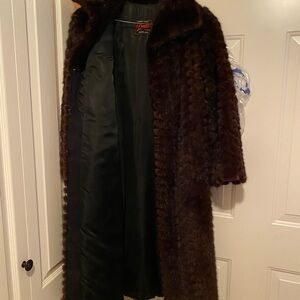 Elegant Brown Fur Coat